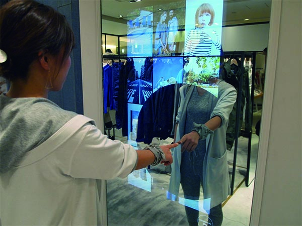 鏡でものを買うIOT