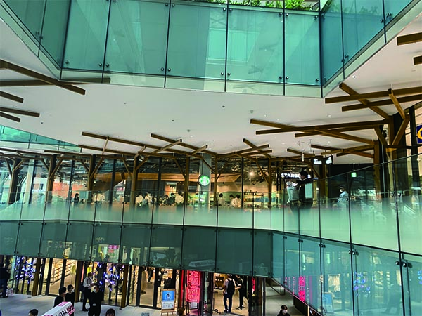 ユニクロ原宿店オープン