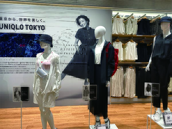 ユニクロ旗艦店とマスクにみるしたたかさ