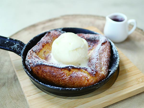 鉄板餡フレンチトースト　900円（税込み）