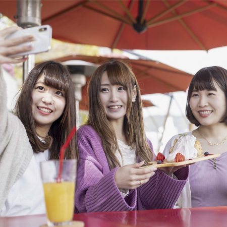 女子大生 女子高生 が好きな のは？ コンビニスイーツ 調査