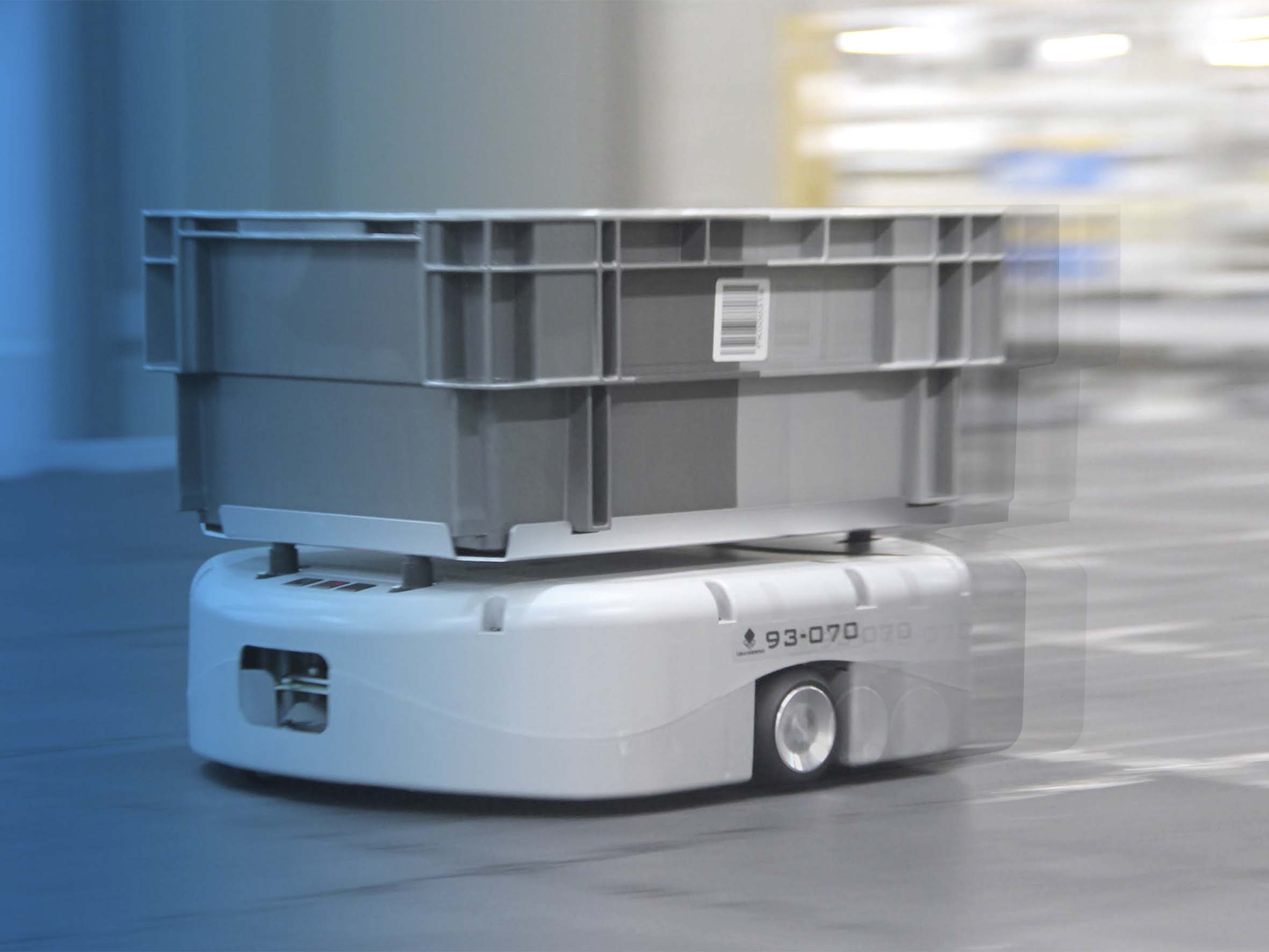 流通サービス AGV 導入で 物流 変革 変わる 環境と生産性