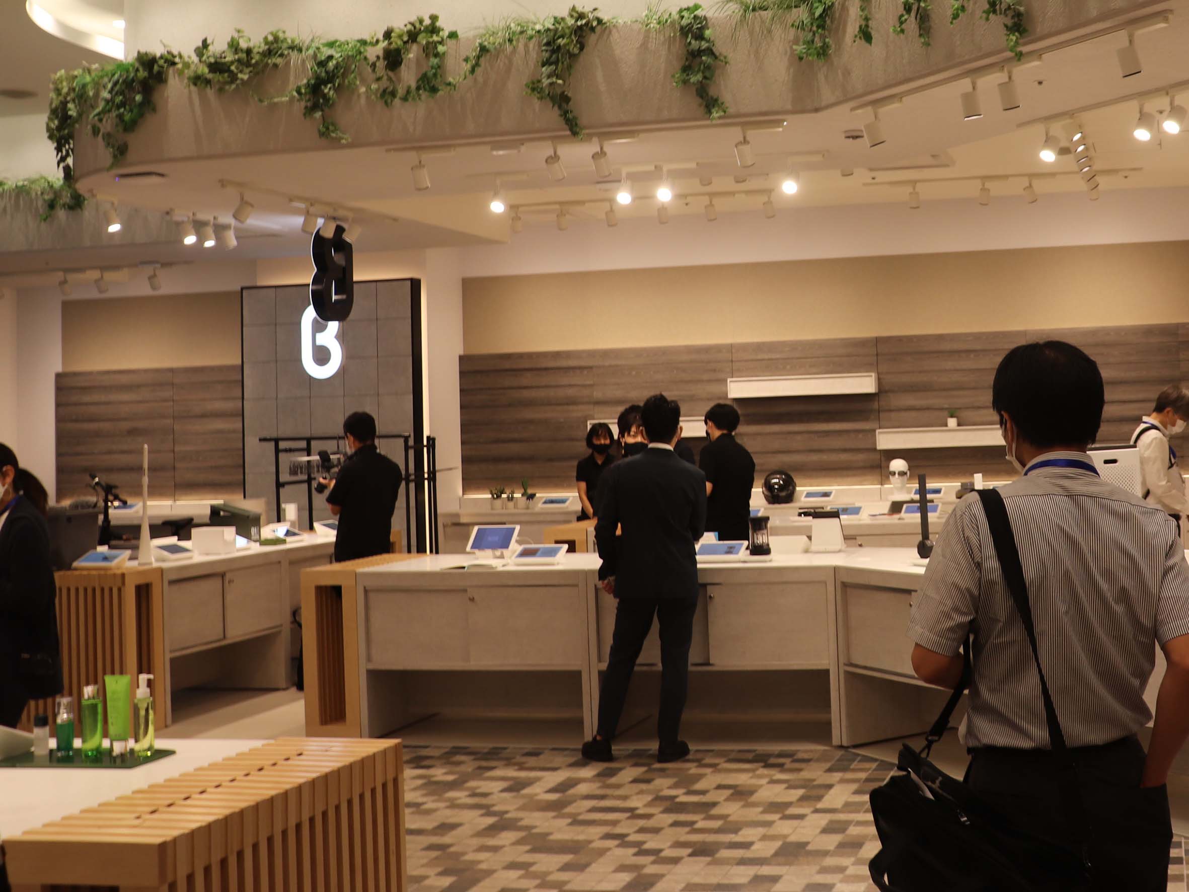 b8ta店内